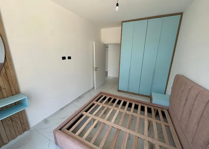 Rian - Rana E Hedhun Apartment *